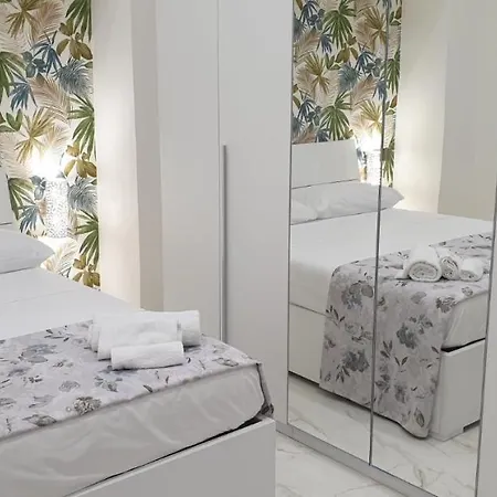 Partenope&ulisse House Napoli Apartamento Nápoles